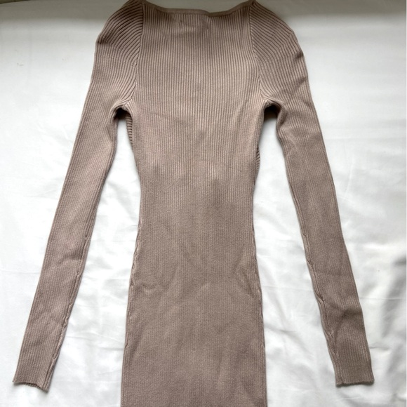 NWT Abercrombie & Fitch Cinched Front Cutout Sweater Midi Dress - Picture 13 of 14